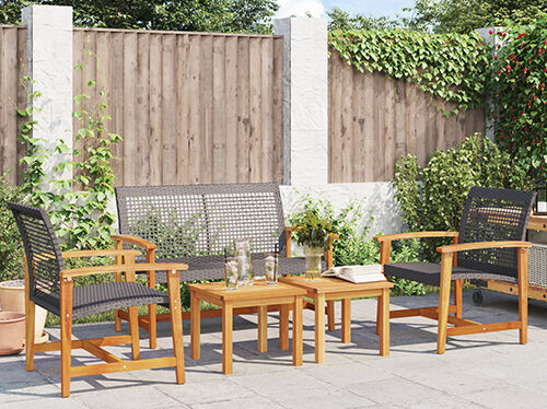 &Scaron;ed&aacute; čalouněn&aacute; 2m&iacute;stn&aacute; pohovka ve stylov&eacute; ložnici. Klikněte a pod&iacute;vejte se na produkty.