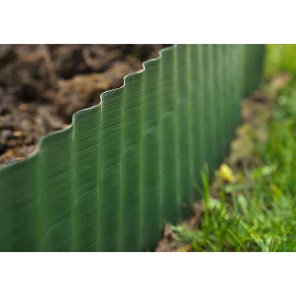 Nature Zahradn&iacute; travn&iacute; lem 0,15 x 9 m čern&yacute;