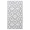 Grey_and_white