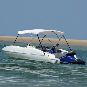 vidaXL Bimini stř&iacute;&scaron;ka se 3 oblouky b&iacute;l&aacute; 183 x 160 x 137 cm