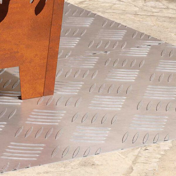 vidaXL Schodov&eacute; n&aacute;&scaron;lapy Obd&eacute;ln&iacute;kov&yacute; 2 pcs Stř&iacute;brn&aacute; 90 x 40 cm Hlin&iacute;k