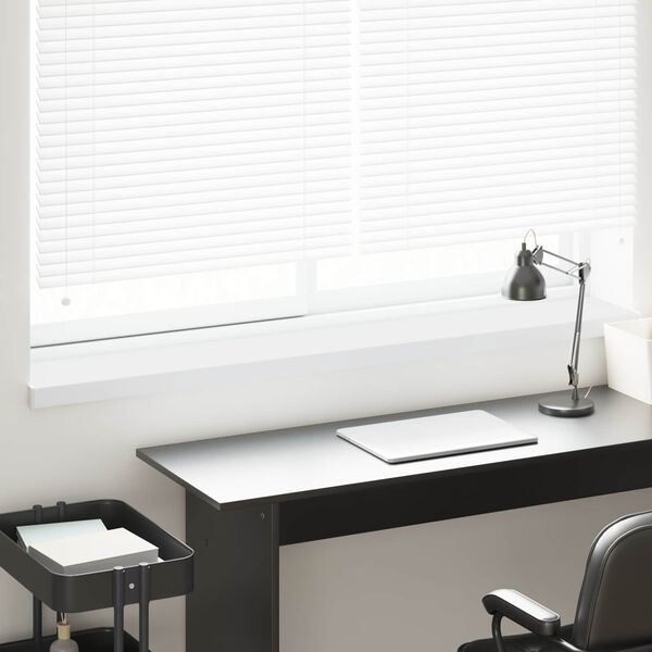 vidaXL Parapet okna B&iacute;l&yacute; 120 x 20 x 4,5 cm PVC