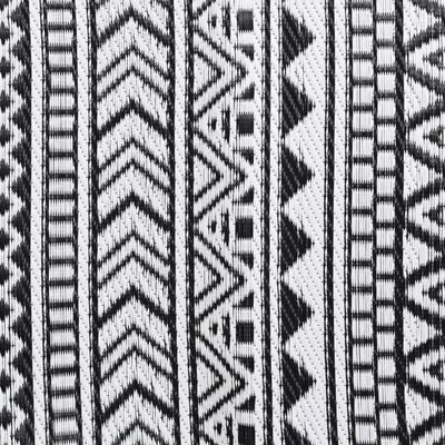 vidaXL Venkovní koberec černý 140 x 200 cm PP