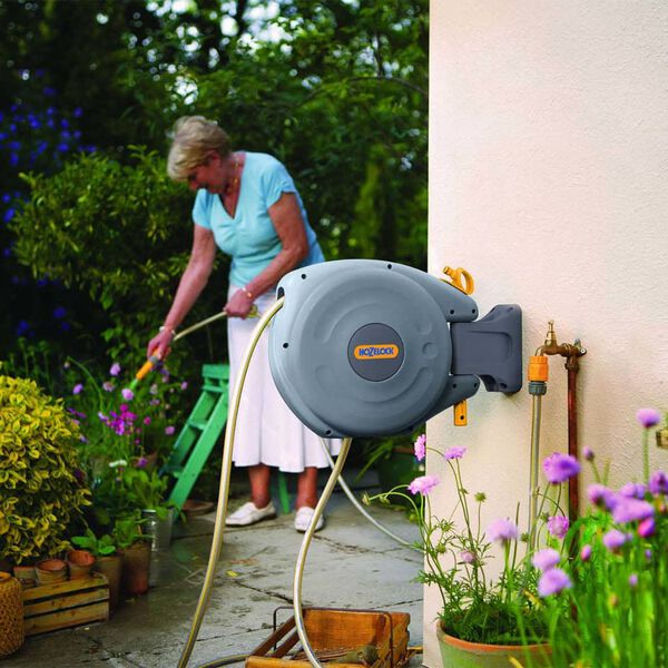 N&aacute;stěnn&yacute; hadicov&yacute; navij&aacute;k s 10m hadic&iacute; Auto Reel