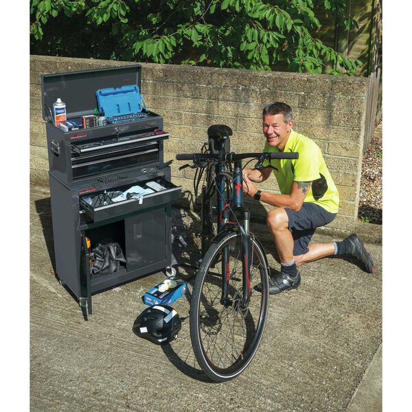 Draper Tools Poj&iacute;zdn&aacute; skř&iacute;ňka a truhla na n&aacute;řad&iacute; 61,6x33x99,8 cm čern&aacute;