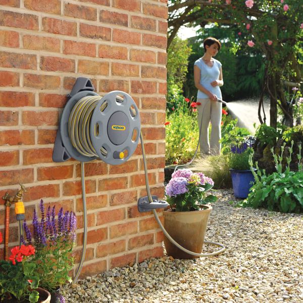 Hozelock Nástěnný hadicový naviják 30 m s 15m hadicí