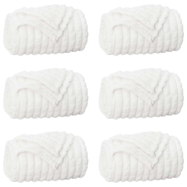 vidaXL Dekoračn&iacute; deky 6 pcs B&iacute;l&aacute; 240 x 220 cm Fleece