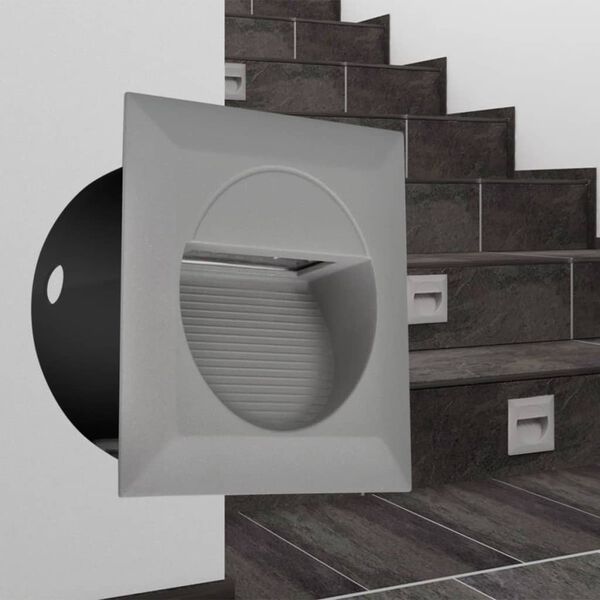 2 vestavn&aacute; LED sv&iacute;tidla pro osvětlen&iacute; schodi&scaron;tě 126 x 126 x 65,5 mm