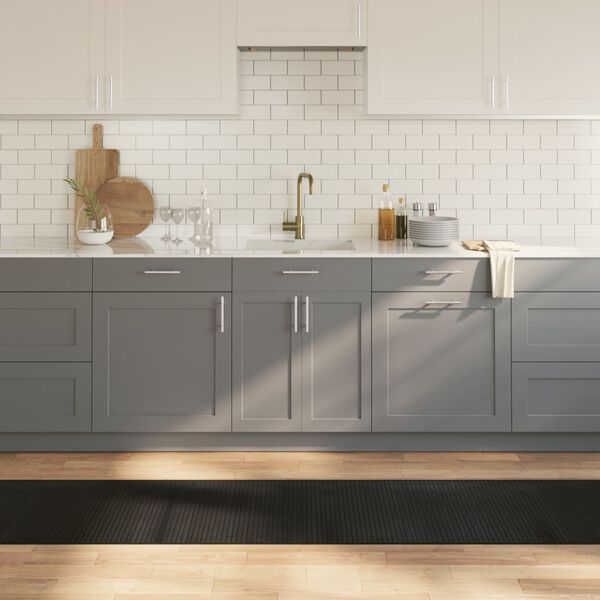 vidaXL Koberec obd&eacute;ln&iacute;kov&yacute; čern&yacute; 60 x 300 cm bambus