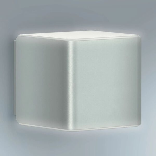 Steinel Venkovn&iacute; sv&iacute;tidlo s čidlem L 840 LED IHF stř&iacute;brn&eacute; 055547