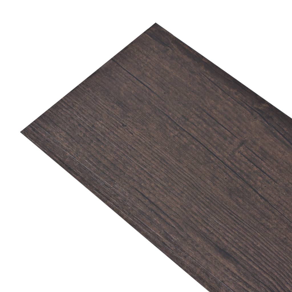 vidaXL Samolepicí PVC podlahová prkna 2,51 m² 2 mm tmavě hnědá